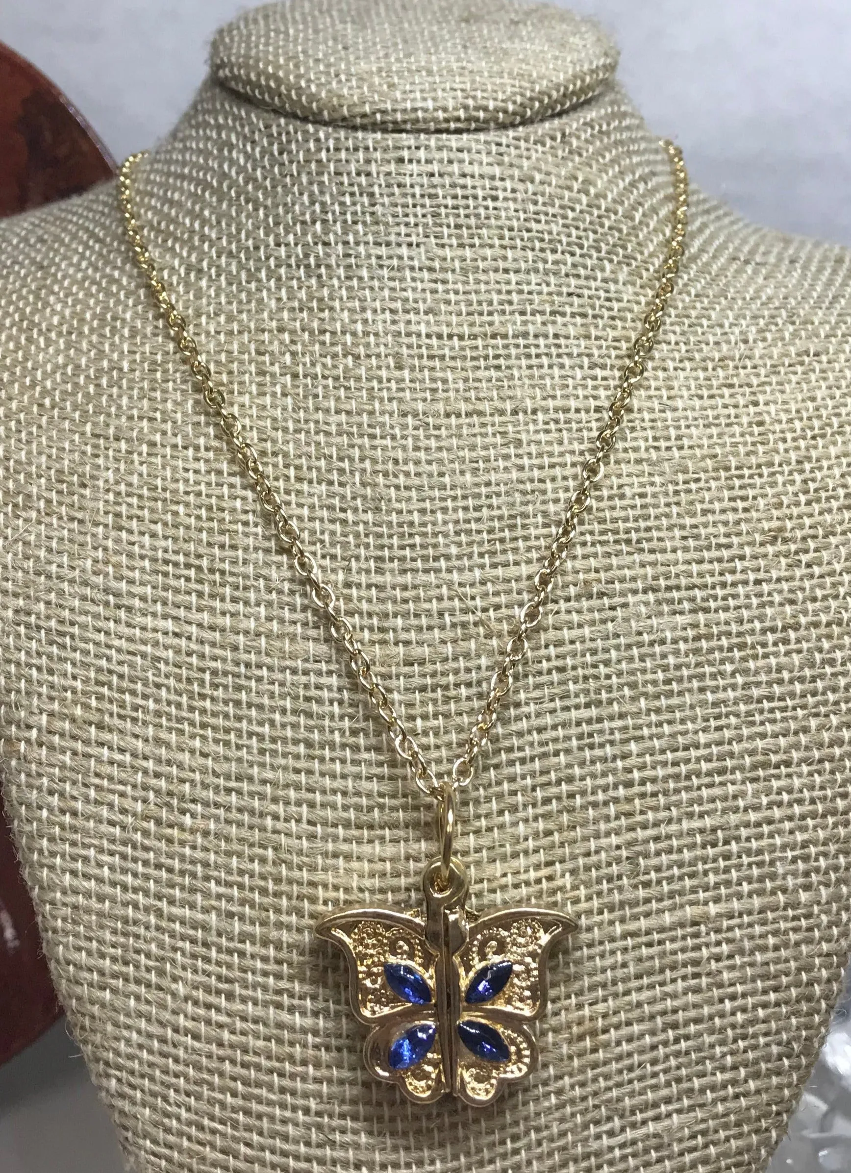 Different Styles of Necklaces