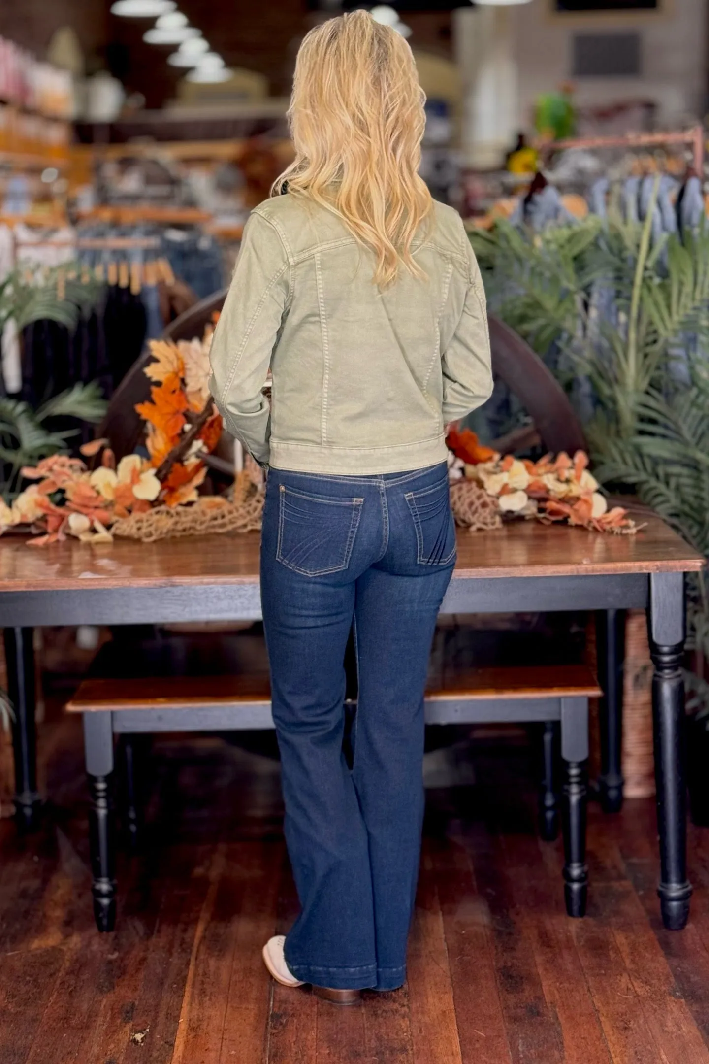Dojo Slim Elusion Flare Jeans by 7 For All Mankind