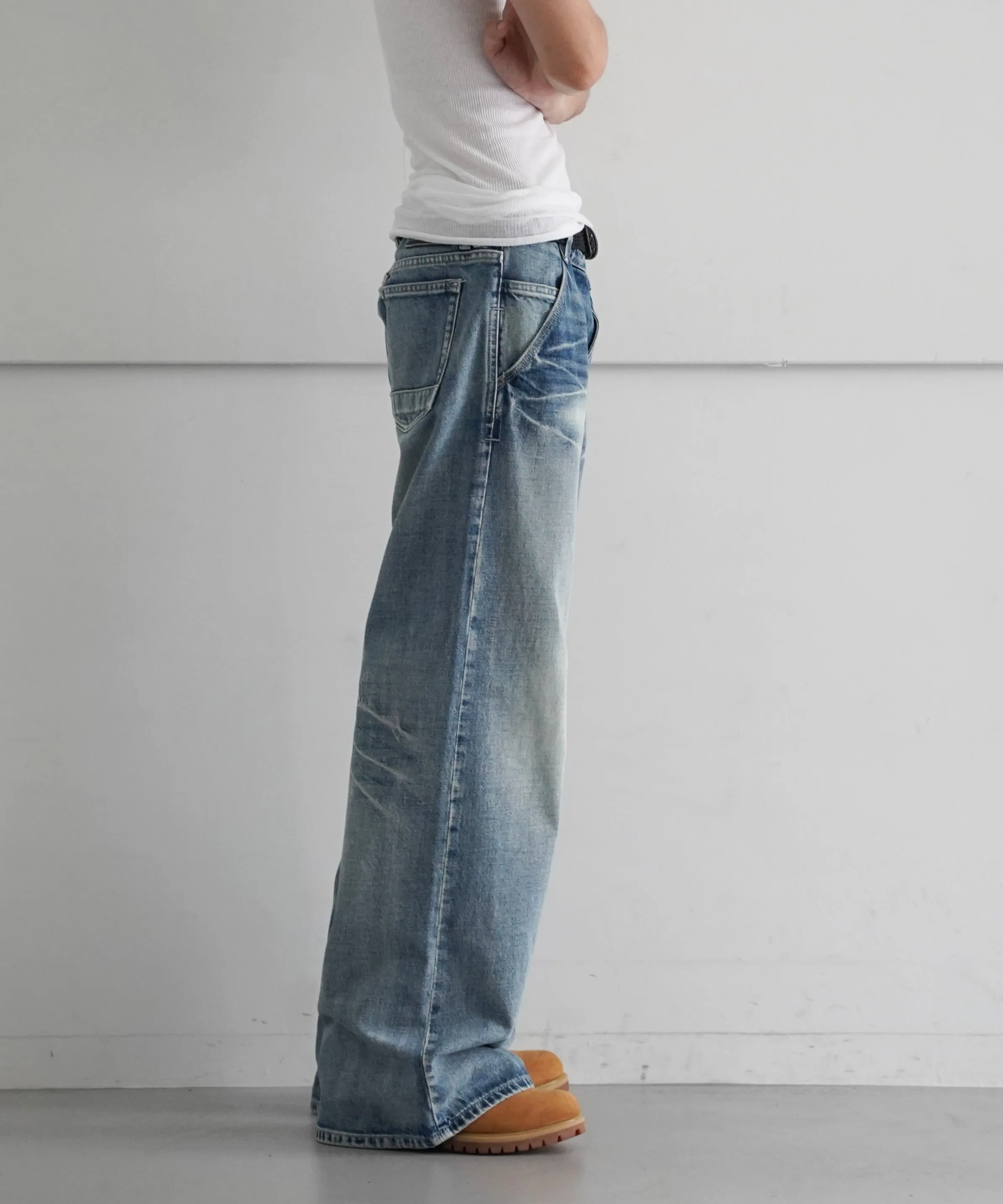 FAX COPY EXPRESS The Wide denim in light wash "LIGHT BLUE"