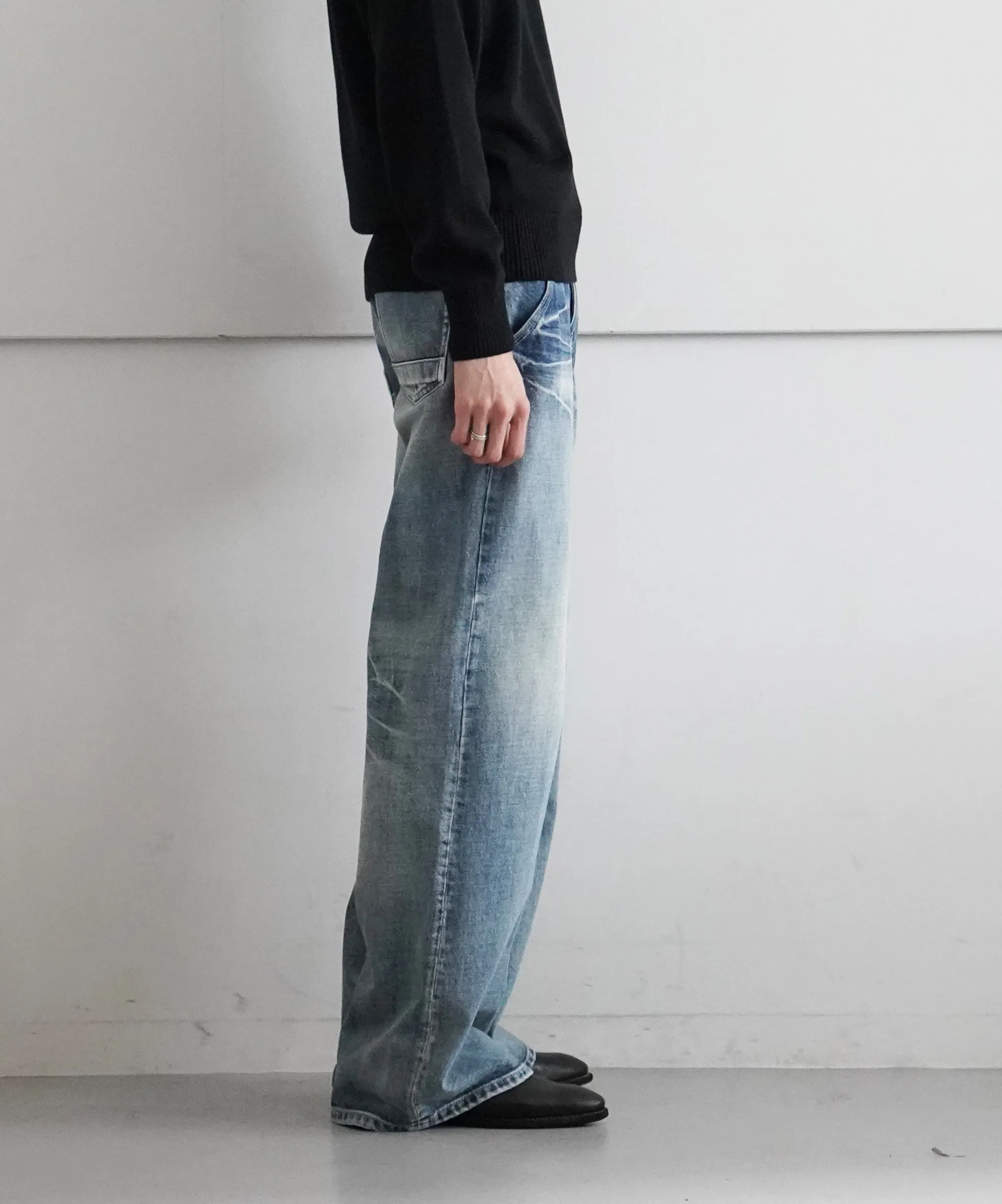 FAX COPY EXPRESS The Wide denim in light wash "LIGHT BLUE"
