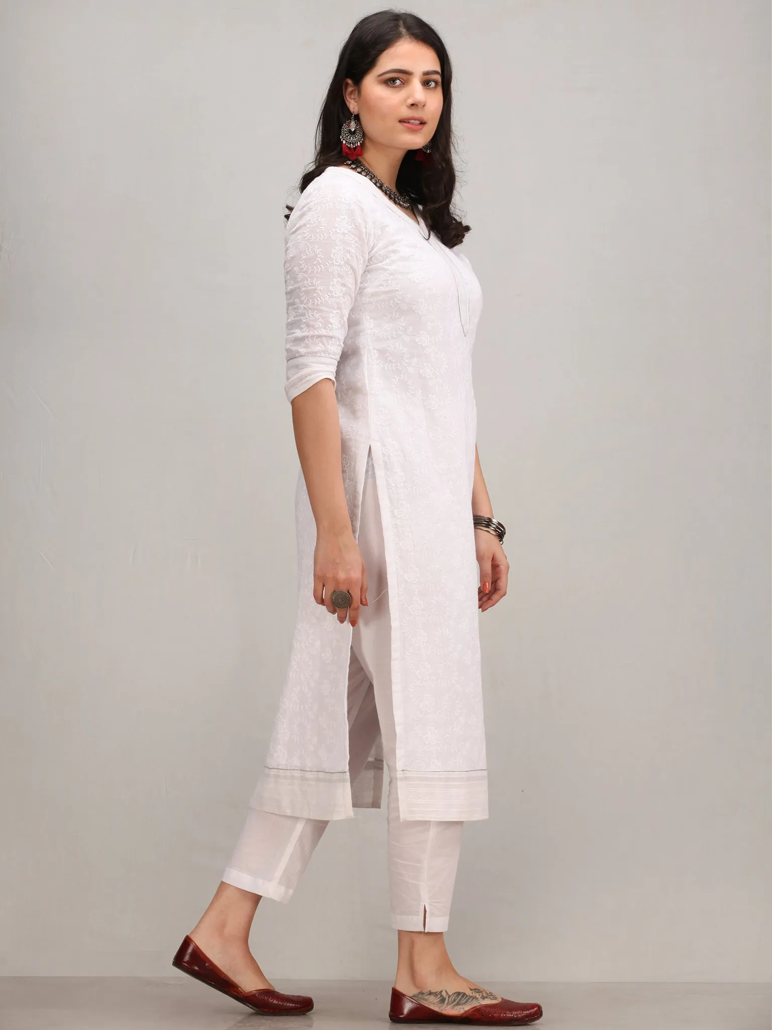 Noor Aifa -  Self Embroidered Kurta Pant Set With Mirror Work Dupatta - KS42BYYD2