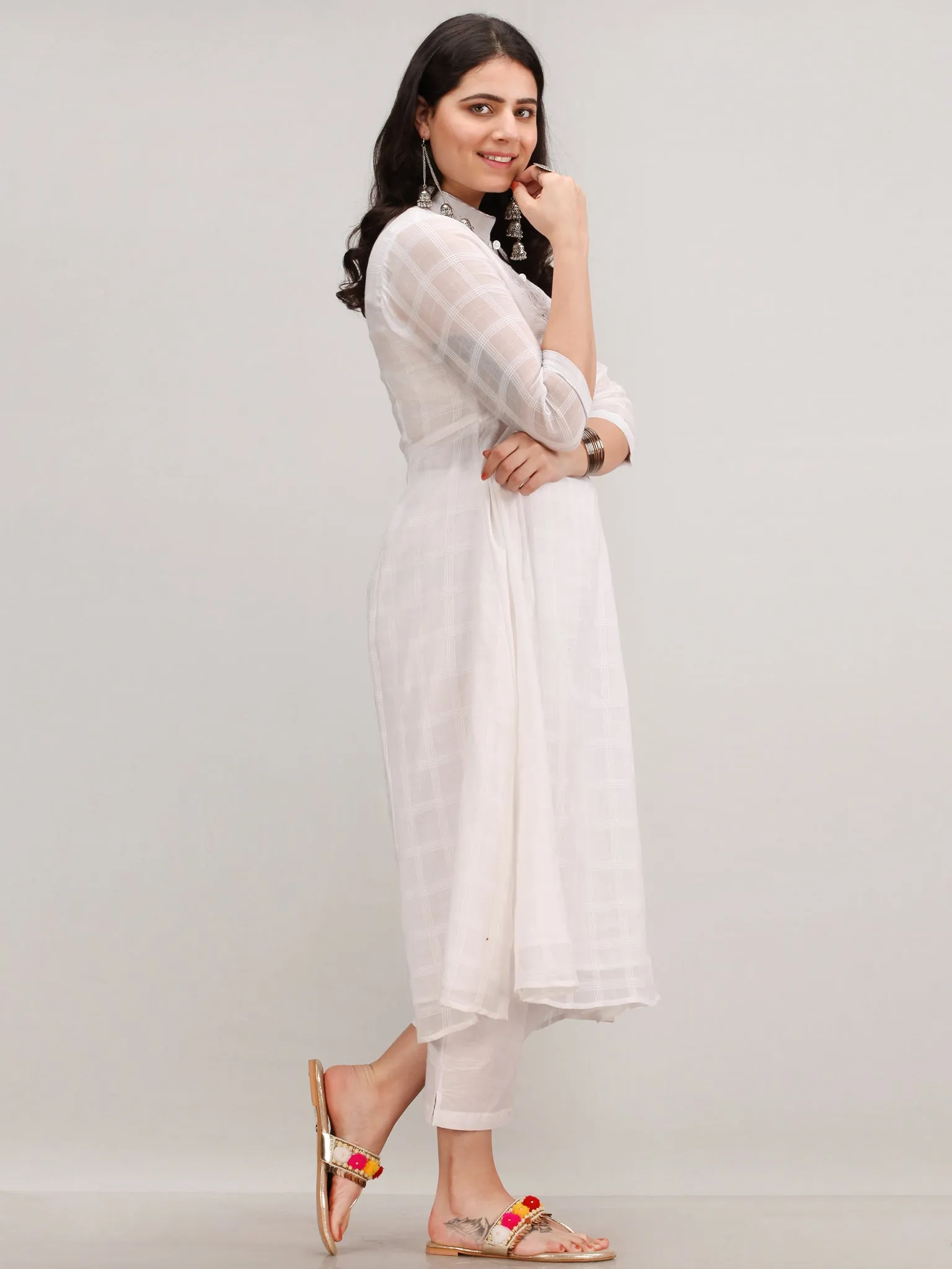 Noor Eshal - Self Work ALine Kurta Pant Set With Bandhini Dupatta - KS117AXXD3