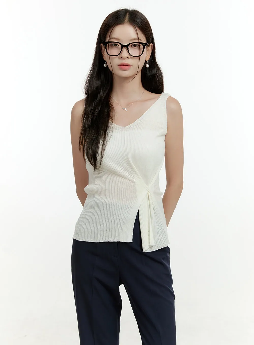 V-Neck Twisted Waist Slim Top OL430